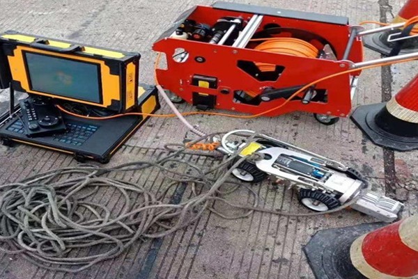 灞桥CCTV管道检测机器人